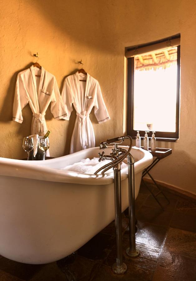 אמבוסלי Tawi Lodge מראה חיצוני תמונה